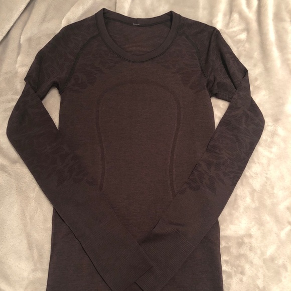 lululemon athletica Tops - Lululemon swiftly tech long sleeve